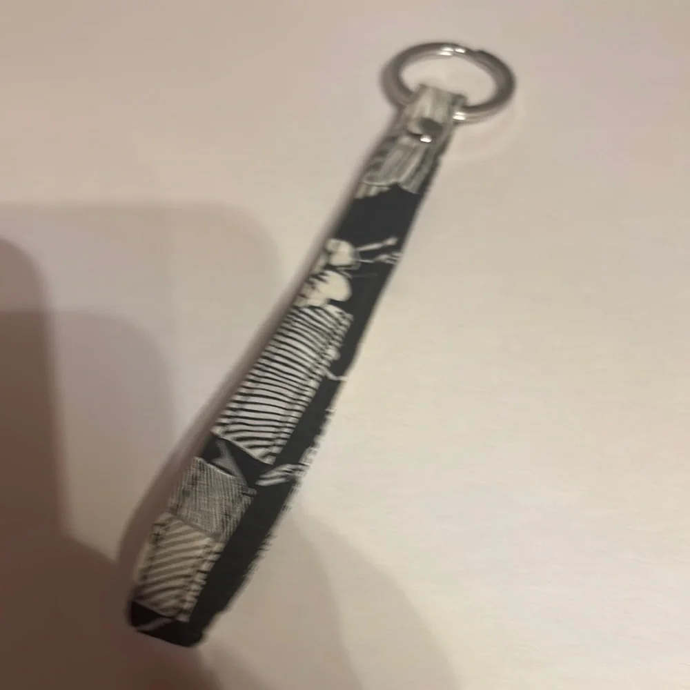 Vera Bradley Black and White Floral Tote and Bundle - Picture 8 of 15